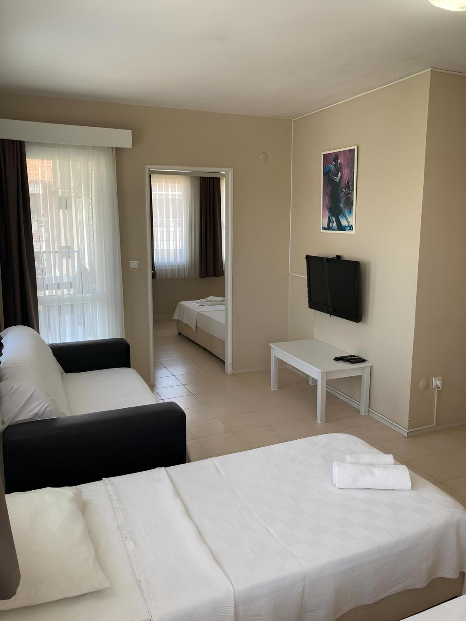 Marigold Otel Cesme Ruang foto